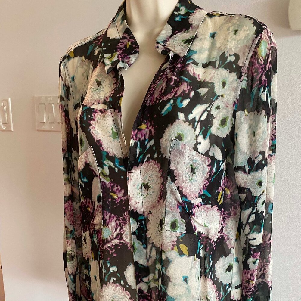 BCBGMAXAZRIA Silk Floral Blouse • Size Medium • Sheer Button Back Top